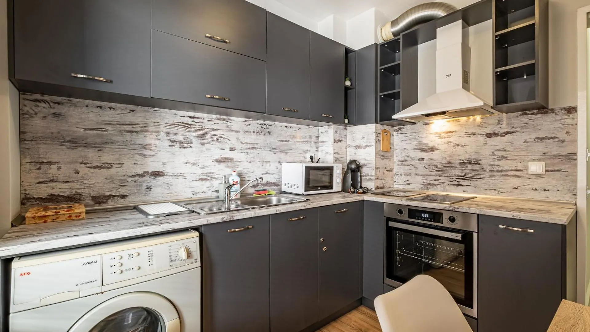 Karavelov Top Center Apartment Varna
